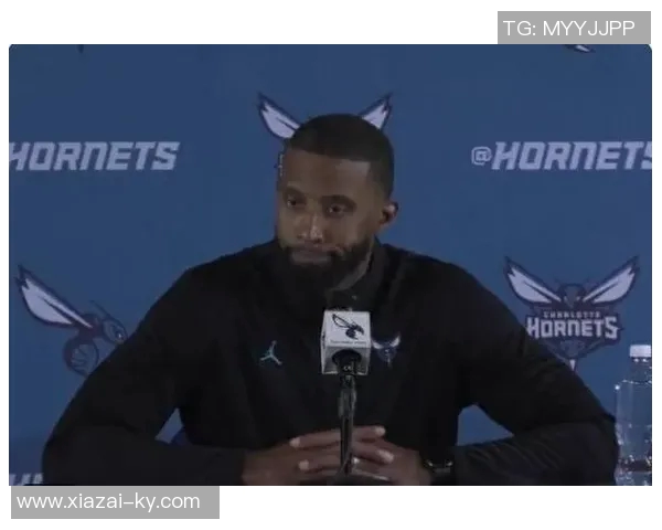 黄蜂主帅赞克尼佩尔竞争意识强调场上沟通能力需提升 黄蜂主帅赞克尼佩尔竞争意识强调场上沟通能力需提升